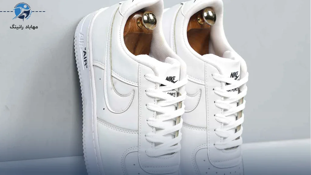 پاها با کف پهن و قوس زیاد چه ویژگی هایی دارند؟