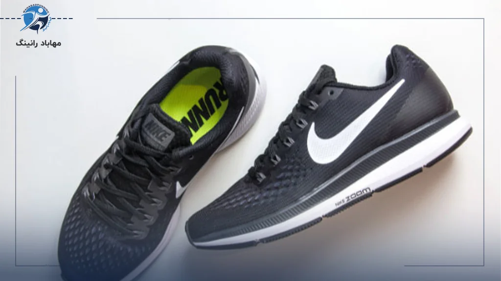 کتونی با زیره ضخیم